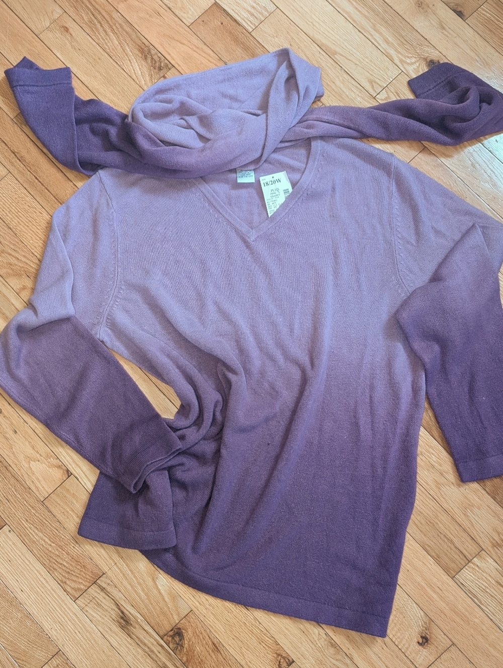 NWT Ombre Sweater/Scarf Set Fine Gauge Knit, Rich Warm Lavender